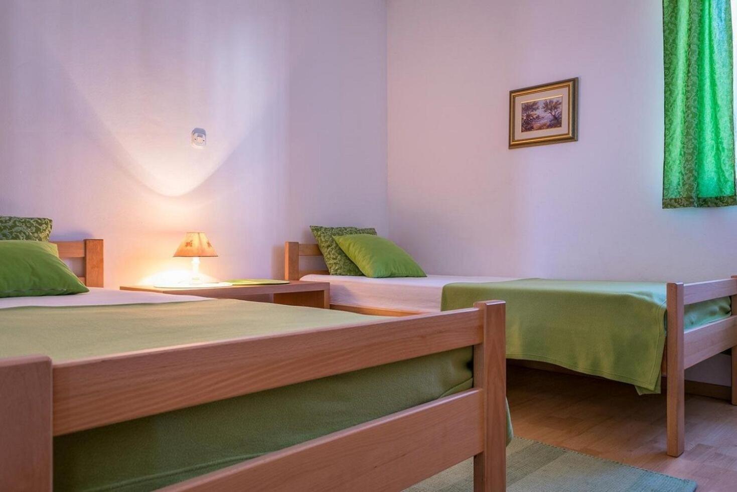 Apartments Brane - 100M From The Beach Trogir Kültér fotó