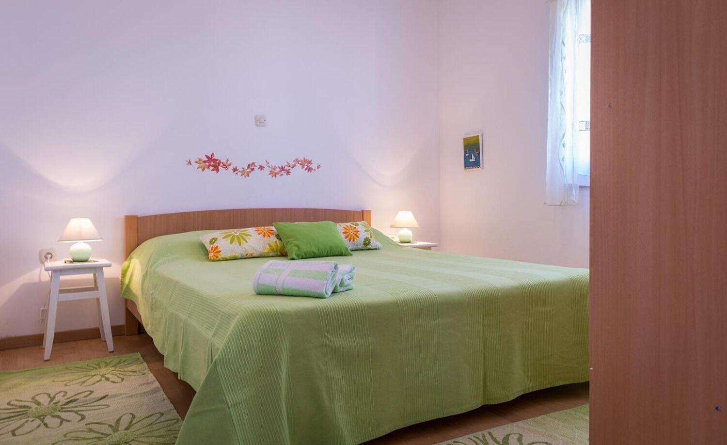 Apartments Brane - 100M From The Beach Trogir Kültér fotó