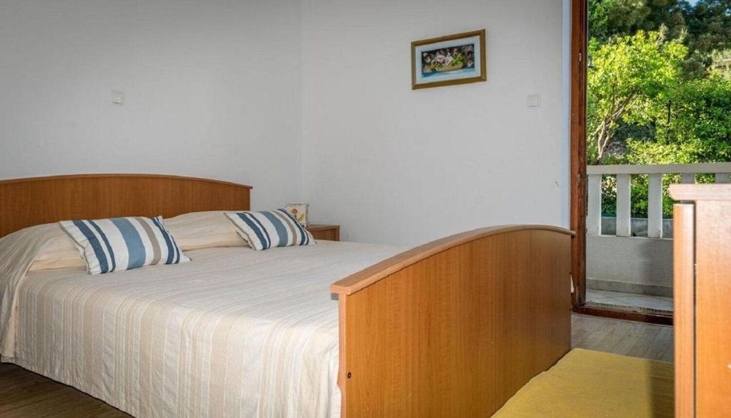 Apartments Brane - 100M From The Beach Trogir Kültér fotó